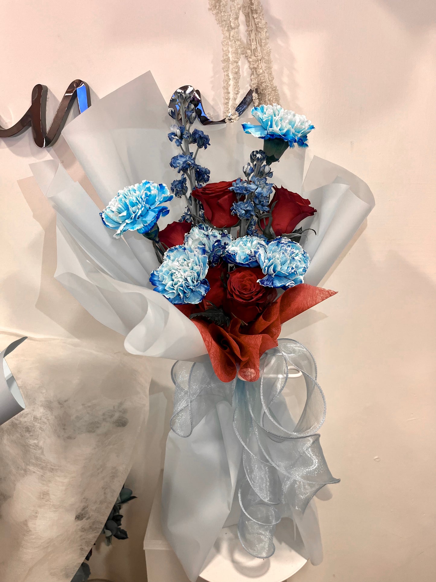 Fresh Carnations and Roses Bouquet 玫瑰康乃馨鮮花花束