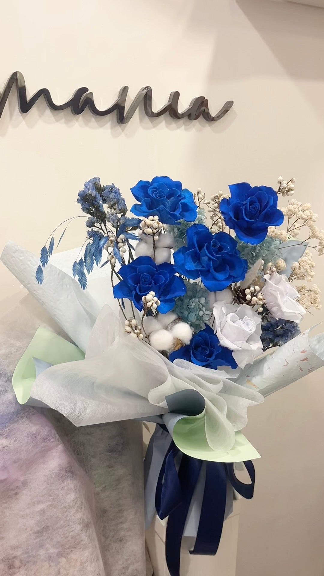 Preserved Sapphire Blue Roses Bouquet XL