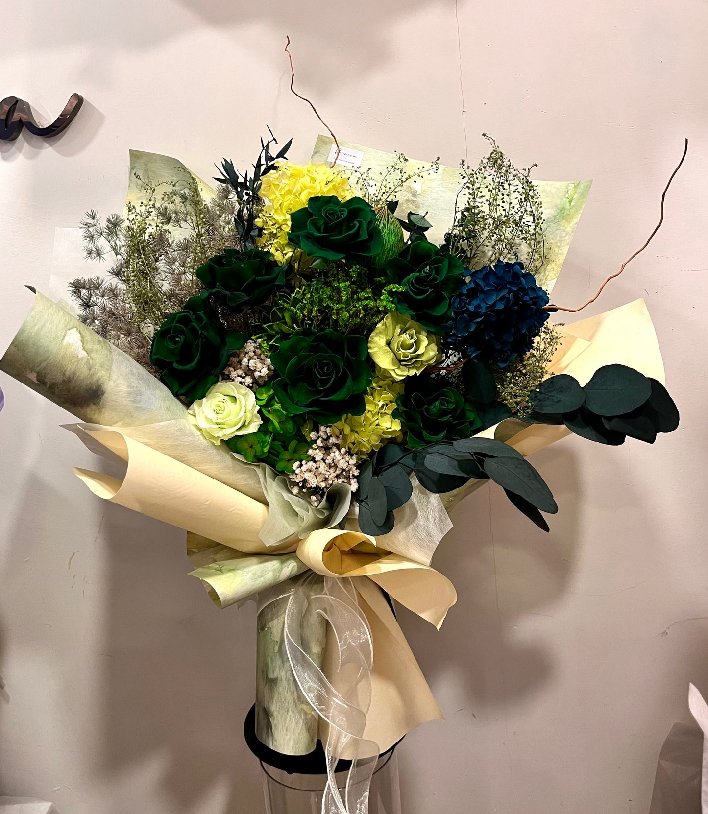 55-60cm Preserved Green Roses Bouquet