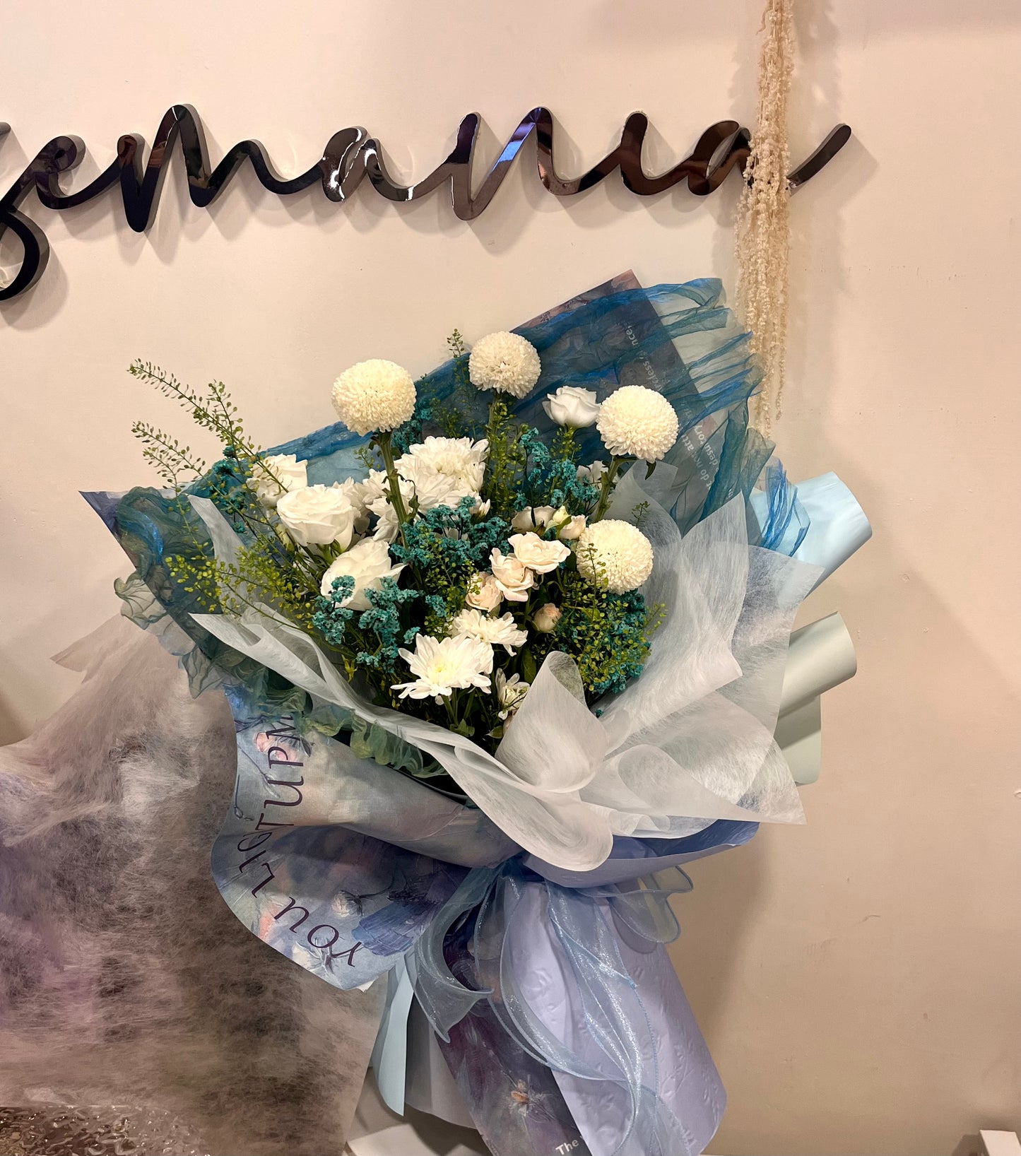 Fresh Blue and White Tone Flowers Bouquet