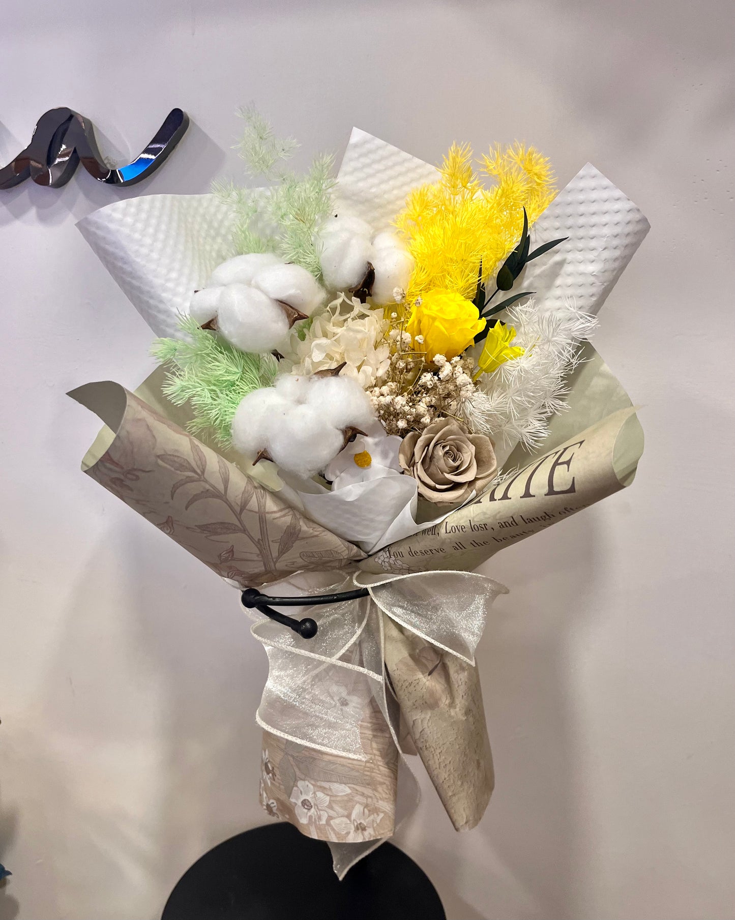 Preserved Cotton and Roses Bouquet 自然綠色&黃色系玫瑰木棉花保鮮花花束