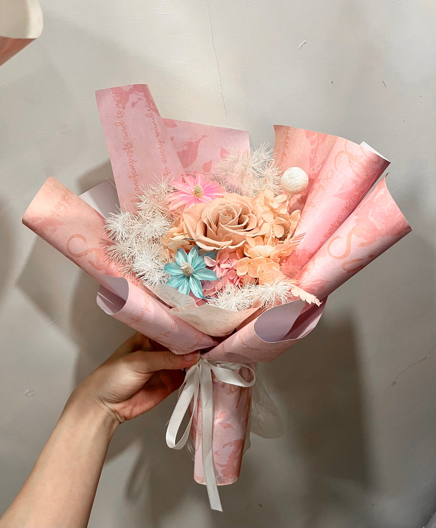 Preserved Pink Rose Bouquet 粉紅色系保鮮花玫瑰花束