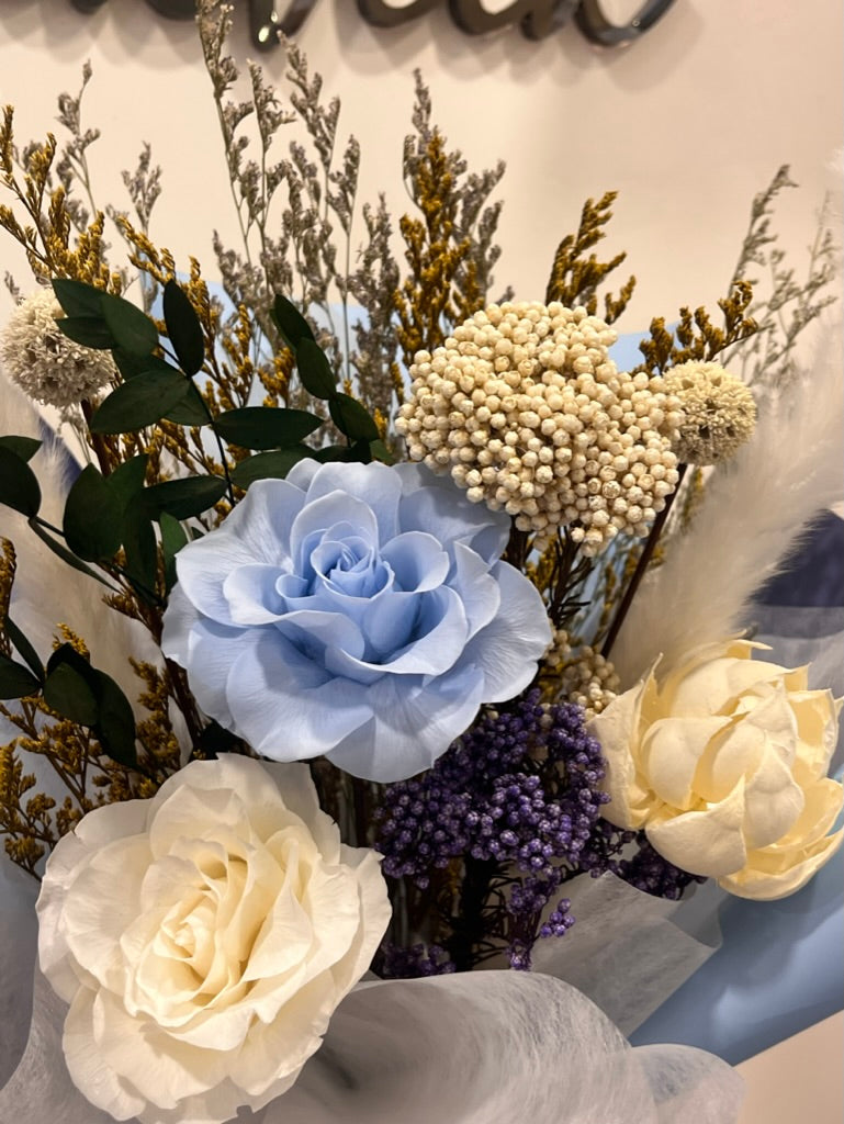 40cm Blue & White Preserved Roses Bouquet