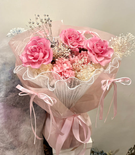 Preserved Pearlescent Pink Roses Bouquet