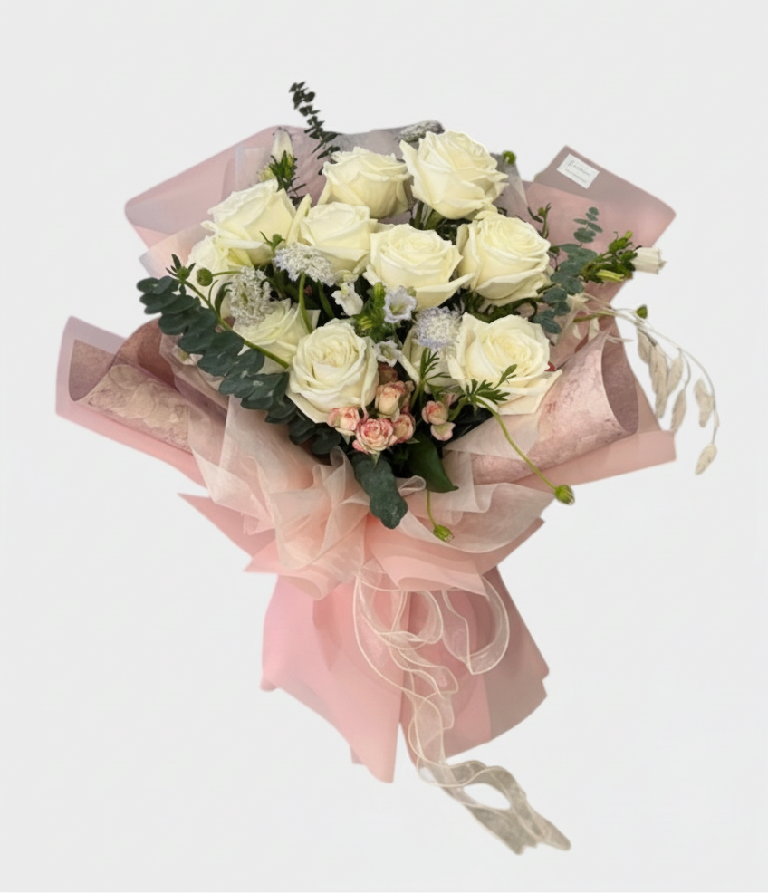 Fresh Perfume White Roses Bouquet