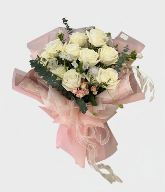 Fresh Perfume White Roses Bouquet
