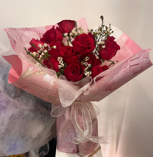 Fresh Roses Bouquet